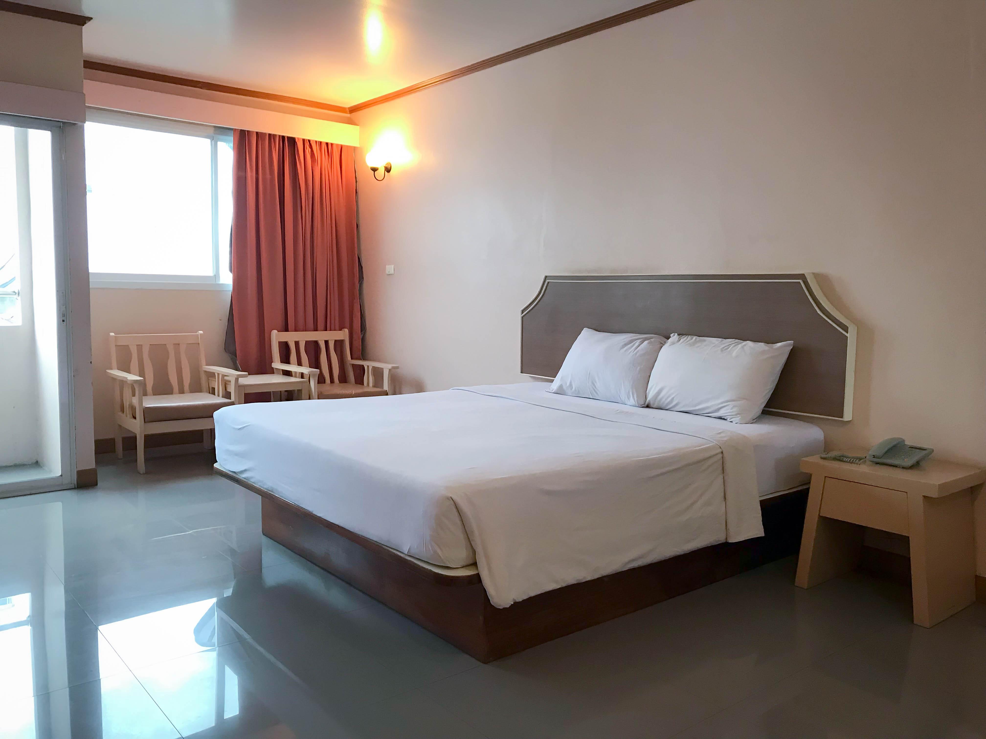 J Two S Pratunam Hotel Bangkok Dış mekan fotoğraf