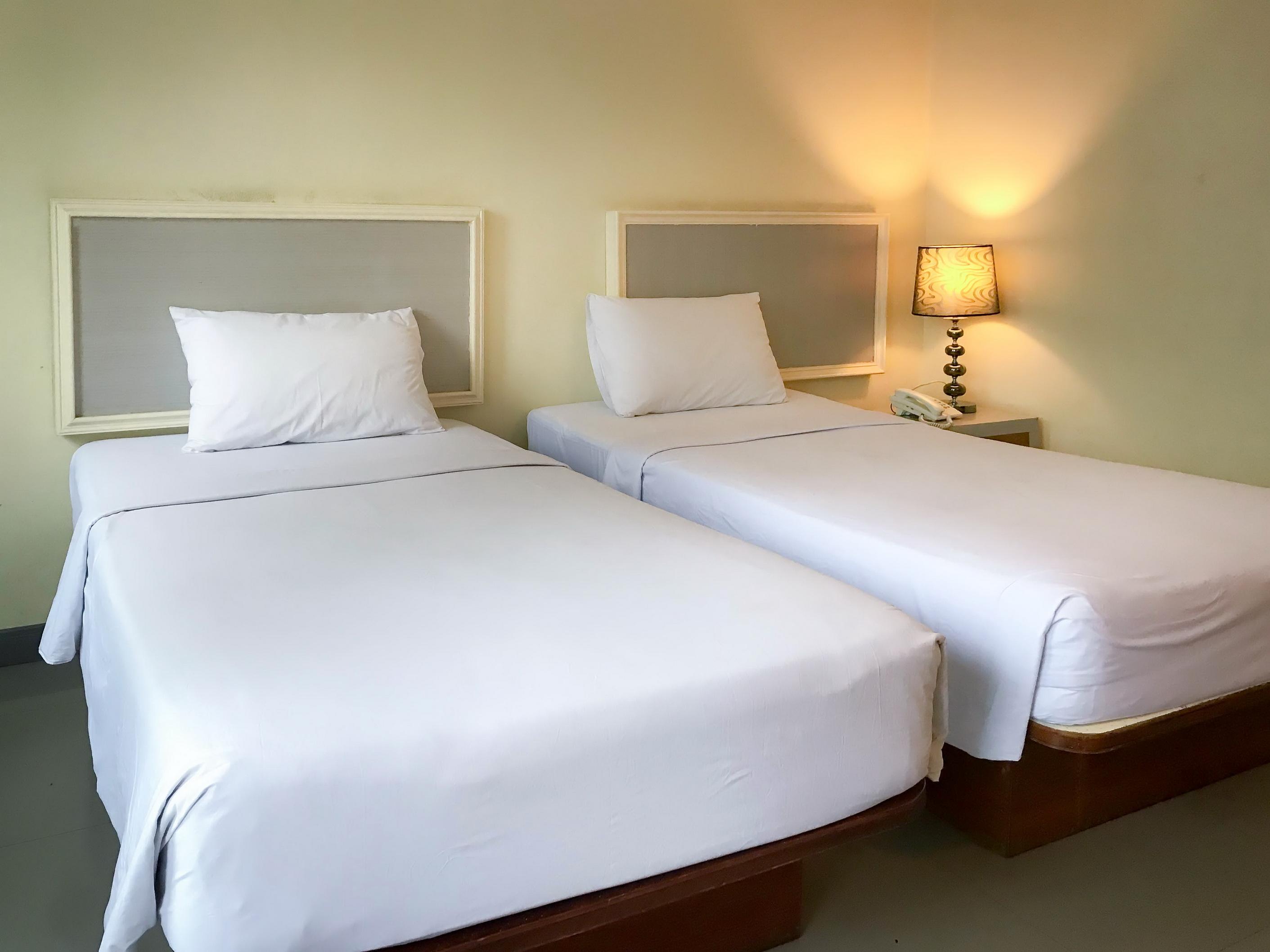 J Two S Pratunam Hotel Bangkok Dış mekan fotoğraf