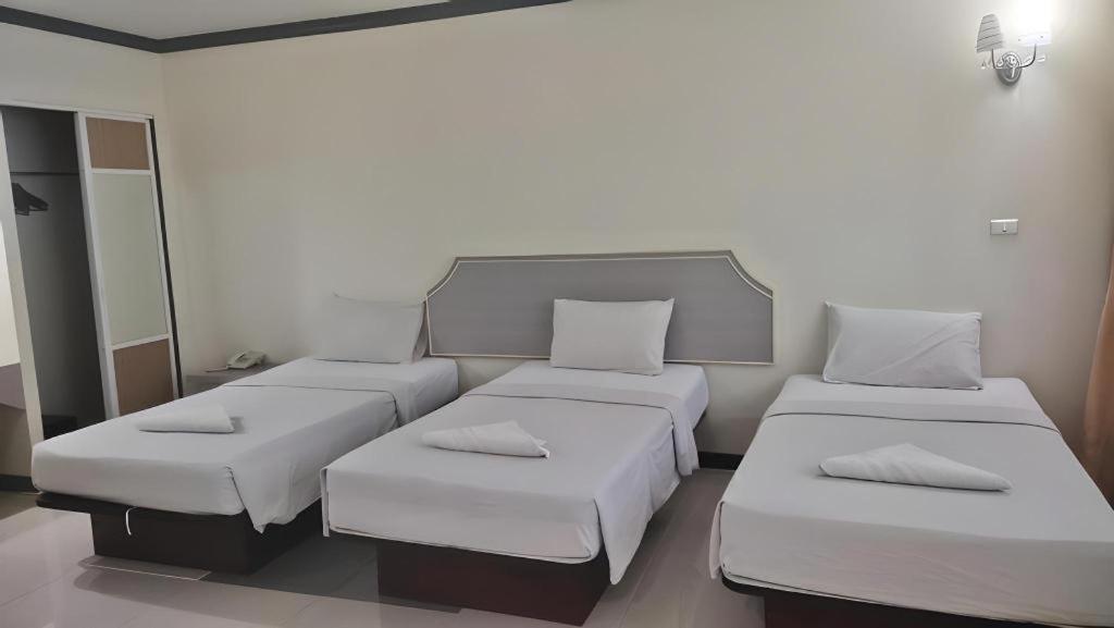 J Two S Pratunam Hotel Bangkok Dış mekan fotoğraf