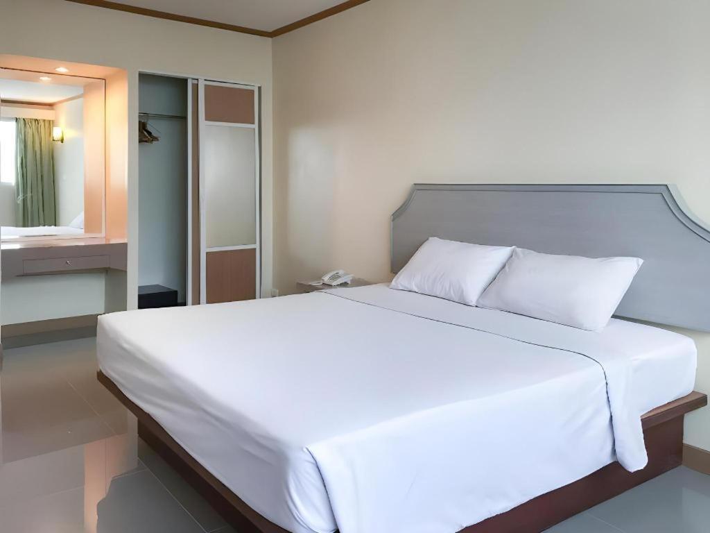J Two S Pratunam Hotel Bangkok Dış mekan fotoğraf