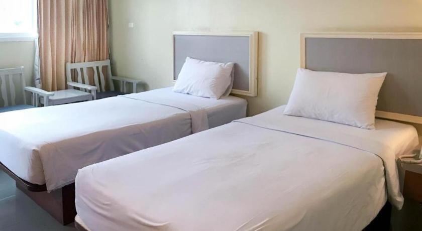 J Two S Pratunam Hotel Bangkok Dış mekan fotoğraf
