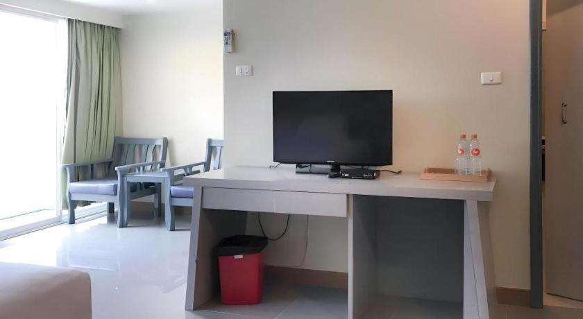J Two S Pratunam Hotel Bangkok Dış mekan fotoğraf