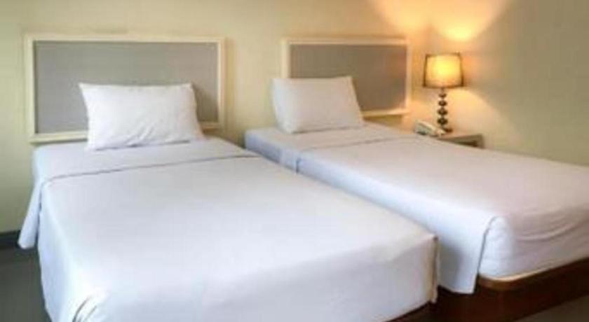 J Two S Pratunam Hotel Bangkok Dış mekan fotoğraf