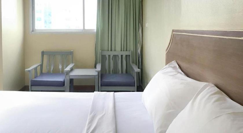 J Two S Pratunam Hotel Bangkok Dış mekan fotoğraf