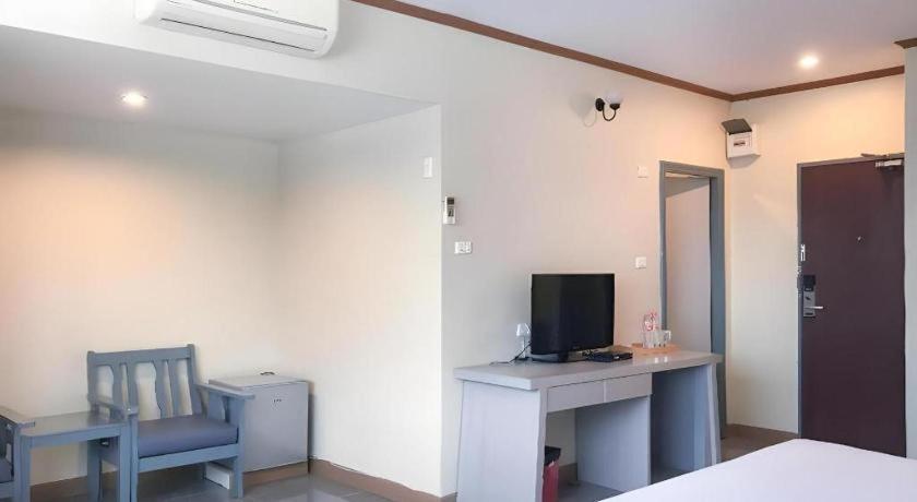 J Two S Pratunam Hotel Bangkok Dış mekan fotoğraf